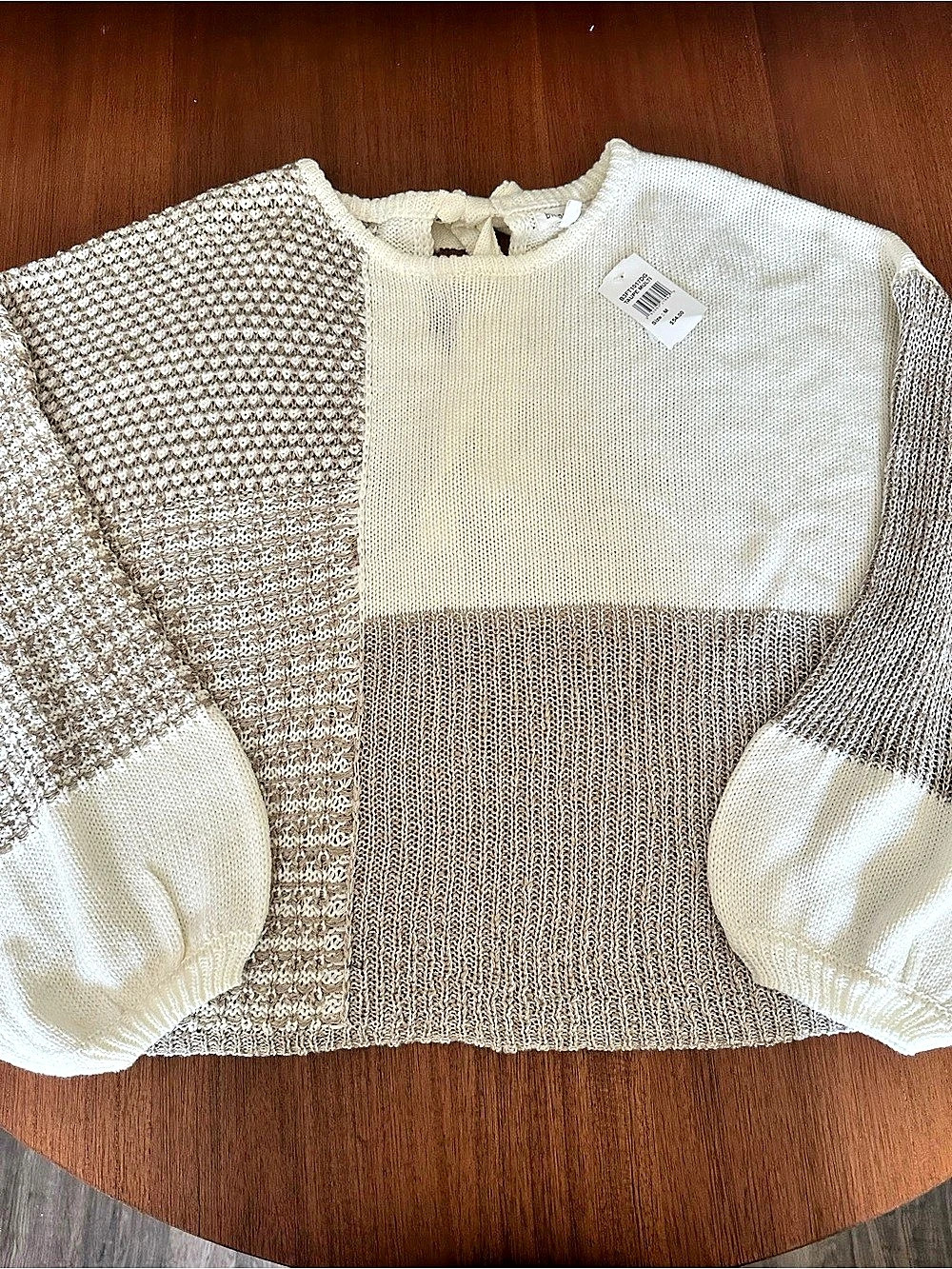 NWT Blu Pepper Color Block Sweater in Cream & Brown Size Medium